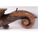 Wall lamp arm late 16th early 17th century 63 x 16 x 21 cm in gilded wood, carved with an angel's head and plant motifs. State of preservation: good, some missing gilding., Wall lamp arm late 16th early 17th century 63 x 16 x 21 cm in gilded wood, car