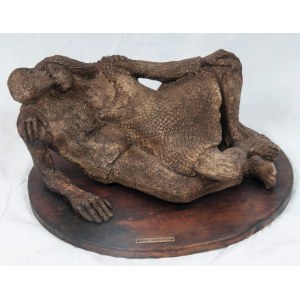 Untitled, ceramic sculpture 40 x 40 x 20 cm with a brown patina. State of preservation: good, Untitled, ceramic sculpture 40 x 40 x 20 cm with a brown patina. State of preservation: good
