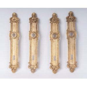 Lot of thirty-one door lock plates early 20th century 25 x 4.5 cm in rectangular bronze, ending with a male head. State of preservation: very good, Lot of thirty-one door lock plates early 20th century 25 x 4.5 cm in rectangular bronze, ending with a male