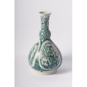 Lamp base 70&#39;s 29 x 12 cm in polychrome pear-shaped ceramic with floral and figure decoration on a white background. Author&#39;s signature in green under the glaze at the base State of preservation: very good, Lamp base 70&#39;s 29 x 12 cm in polychr