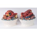 Pair of white earthenware vegetable dishes 34 x 24 x 16.5 cm with lid with embossed fish and shellfish. Probably Italian manufacture, first half of the 20th century State of preservation: good. minimal restorations to the lid., Pair of white earthenware v