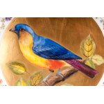 Lot of six knife plates diameter 24.6 x 2.6 cm in polychrome porcelain with a golden brim and blue trim. Wide white-bottomed hollow with a reproduction of a bird within a golden reserve. Ring-shaped back on a lowered background with a blue manufacturing s