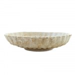 Crespina centerpiece, Deruta, first quarter of the 17th century 24.5 x 6 x 10 cm in compendiary ceramics. Mixtilinear edge with pods that start from the rim and reach the center of the plate. Central part raised from the ceramic body and ring-shaped suppo