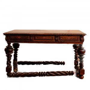 Wooden center table with ten drawers, 19th century 85 x 147 x 74 cm of which only three are true, turned legs tapered towards the bottom, joined at the base, knurled edge with carved floral finishes. Portuguese manufacture. Condition: good, missing base c