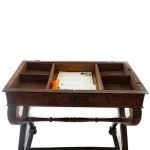 Walnut wood desk 19th century 75 x 82 x 48 cm with crossed legs connected to the base and compass top with compartmentalized drawer underneath. State of preservation: good., Walnut wood desk 19th century 75 x 82 x 48 cm with crossed legs connected to the 