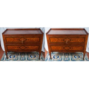 Pair of small commodes late 19th early 20th century 74 x 92 x 40 cm rectangular in shape with truncated cone legs, ending with bronze thimbles, with two drawers and a small drawer in the band under the top. Decorated with geometric motifs on the top, fron