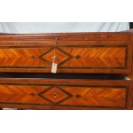 Pair of small commodes late 19th early 20th century 74 x 92 x 40 cm rectangular in shape with truncated cone legs, ending with bronze thimbles, with two drawers and a small drawer in the band under the top. Decorated with geometric motifs on the top, fron