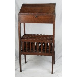 Oak writing desk first half of the 20th century 116 x 58 x 34 cm with magazine rack State of conservation: good, restorations on the legs, Oak writing desk first half of the 20th century 116 x 58 x 34 cm with magazine rack State of conservation: good, res