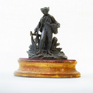 Hunter, full-round sculpture in antimony with traces of gilding early 20th century 22 x 21 x 14 cm total on a gilded wooden base. State of conservation: wear with loss of gilding as per use over time., Hunter, full-round sculpture in antimony with traces 