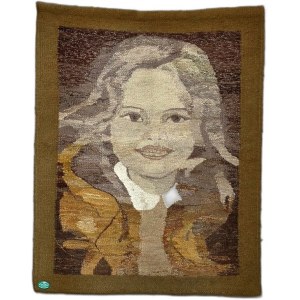 Unikat Kilim Dziewczynka proj. D. Muszyńska Zamorska - Cepelia Spółdzielnia Wanda - Kraków lata 80-te