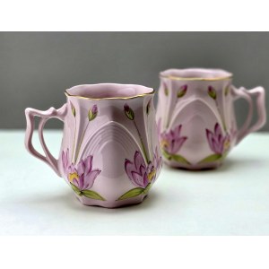 Sada dvou růžových porcelánových hrnků HC Chodov Česká republika 90. léta 20. století
