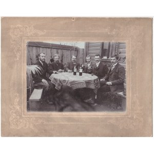 PATRIMOINE - Manoir nn 01 Hommes à table