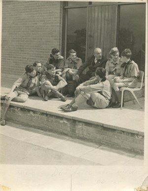 [Photograph] General Joseph Haller among the scouts [London 1955].