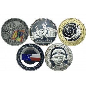 III RP, zestaw 10 złotych 2004 ASP, Ateny 2004 (zwykła, platerowana), Wstąpienie Polski do Unii, Powstanie Warszawskie (5szt.)