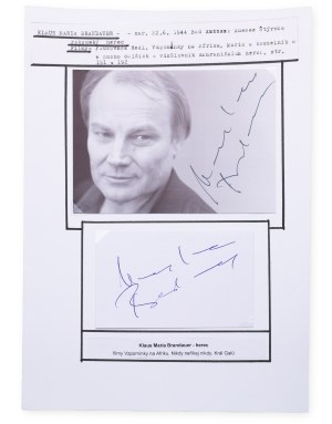 Klaus Maria Brandauer (1943*) | Signature on card and photo