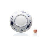 LARGE PLATE WITH JAPANESE LANDSCAPE | IMARI, JAPAN (JAPAN / JAPANESE 19TH CENTURY)