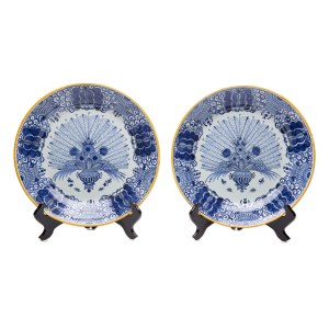 PAIR OF FAIENCE PLATES WITH COBALT DECOR | DELFT (NETHERLANDS / DUTCH 20TH CENTURY)