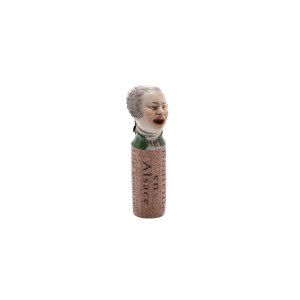PORCELAIN BOTTLE CAP IN THE SHAPE OF A CARICATURE OF A MAN IN A BAROQUE WIG | GERMANY (GERMANY / GERMAN 19TH CENTURY)