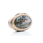 TABATIÈRE OVALE EN PORCELAINE AVEC PAYSAGES PEINTS | ALLEMAGNE (ALLEMAGNE / ALLEMAND VERS 1800)