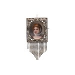 BROOCH WITH A PORTRAIT OF A LADY | CENTRAL EUROPE (CENTRAL EUROPE / CENTRAL EUROPEAN 19TH CENTURY)