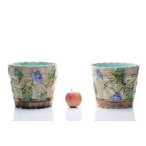 A PAIR OF SLIP FLOWER POTS WITH MORNING GLORY DECOR | SAINT-AMAND-LES-EAUX, ORCHIES, FRANCE (FRANCE / FRENCH)