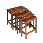 SET OF TABLES - "NESTING TABLES" | ORIENT (ORIENT / ORIENTAL 20TH CENTURY)