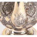 Indische Teekanne aus massivem Silber