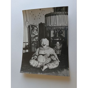 POCZTÓWKA PRL ŁAŃCUT ZAMEK FIGURKA Z SASKIEJ PORCELANY