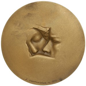Medal, J. Markiewicz, Motherhood 1979