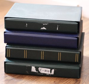Set of 7 A4 bill classifiers with pages