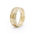 Gold ring with diamonds, early 21st century.