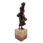 Figurine Girl with violin,