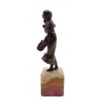 Figurine Girl with violin,
