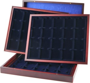 Coin box with three pallets