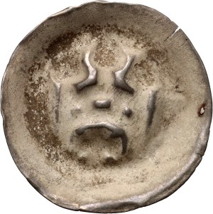 Teutonic Order, bracteate, gate with three arrow slits