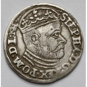 Stefan Batory, Trojak Olkusz 1586 - NH w otoku