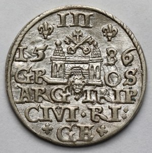 Stefan Batory, Trojak Ryga 1586 - duża głowa, rozetki