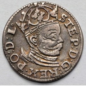 Stefan Batory, Trojak Ryga 1584 - mały naramiennik