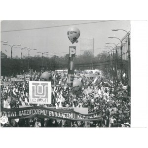 1 MÁJ. Varšava, 1975.