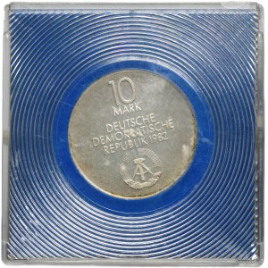 Germany, DDR, 10 Mark Berlin 1982 - Neues Gewandhaus Leipzig