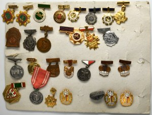 Set of plaques with decorations (ca. 683 pcs.)