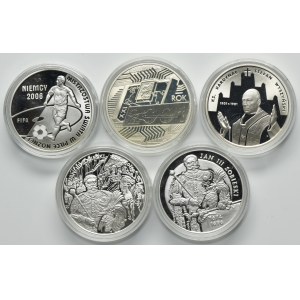 Set, 10 gold 2001 and 2006 (5 pieces).