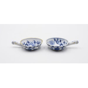 MIESNIA, Two wine czars with onion pattern