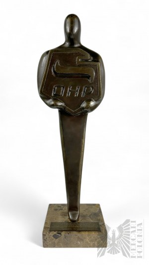 Marek Sierpiński (1954-2014) - Figura z Brązu Nagroda Za Zasługi Dla Ochotniczych Hufców Pracy dla Prezydenta Aleksandra Kwaśniewskiego, 2003 r.