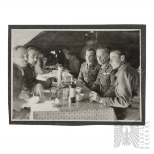 PPSnZ Fotografie Henryka Piatkowského na banketu s důstojníky 3. karpatské střelecké divize