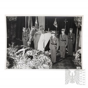 PSZnZ Fotografia Prasowa Pogrzebu Generała Władysława Sikorskiego - 24 Pułk Ułanów