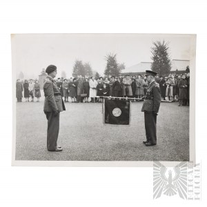 Photo de presse PSZnZ Remise de la bannière au 1er régiment d'artillerie lourde