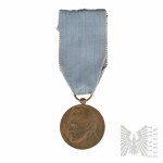 II Republic Decade of Independence Medal " Oracz ".