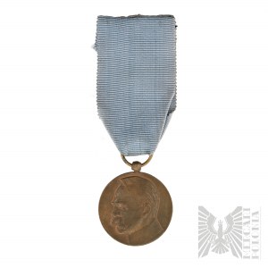 II Republic Decade of Independence Medal 
