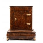 Italian Louis XV walnut-root kneeler